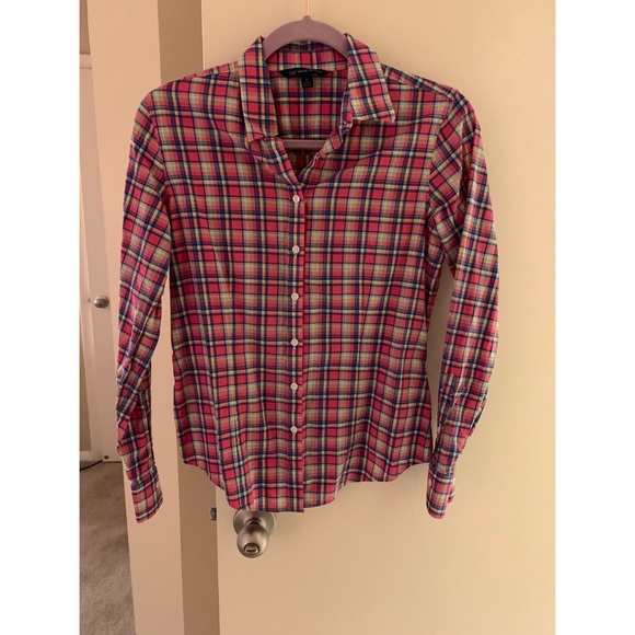 Button down - Picture 1 of 1